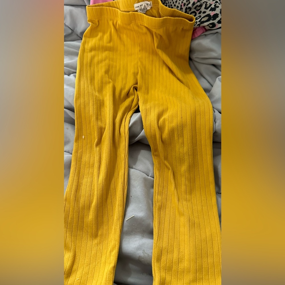 Yellow pants
